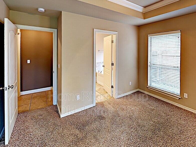 Building Photo - 19104 Canyon Creek Pl