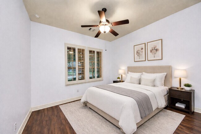 Building Photo - 10410 Mossback Pine Rd