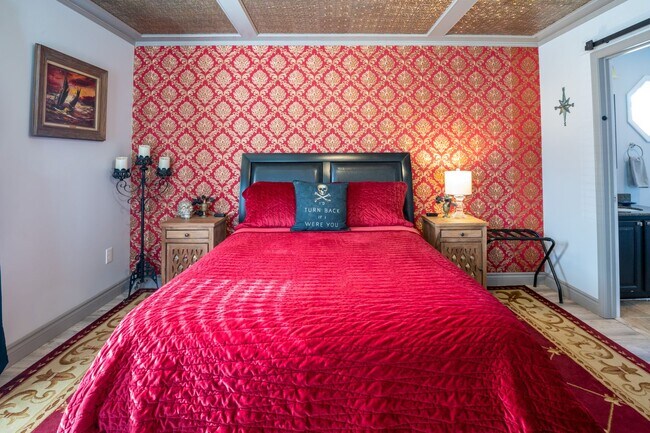 Building Photo - LAVISHLY FURNISHED PIRATE-THEMED OFF-SEASON BEACH GETAWAY