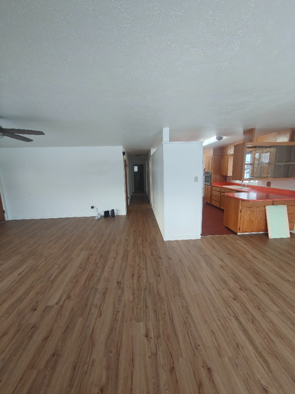 Building Photo - 205 Rosewood Dr