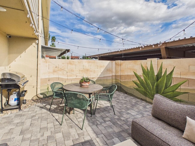 Building Photo - 4308 N Parkway Ave