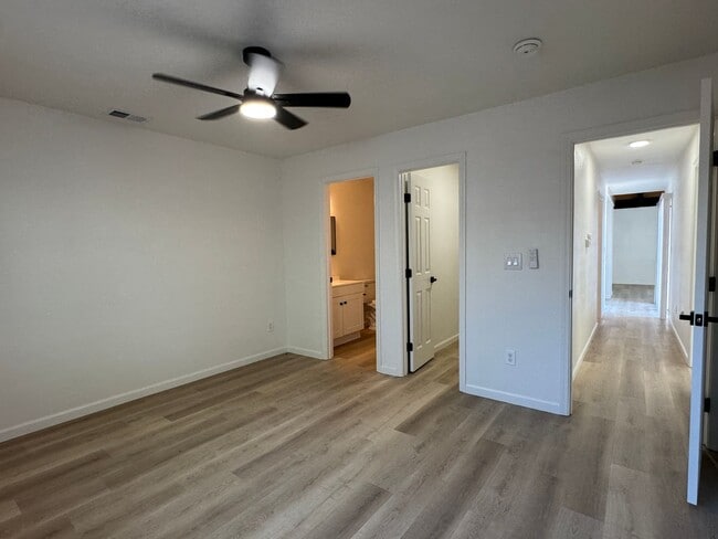 Building Photo - Completely Remodeled Three Bed, Two Bath D...