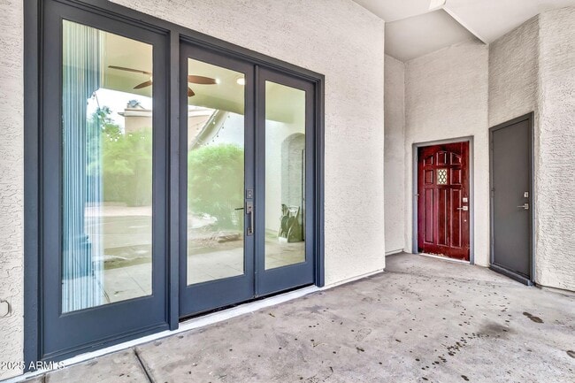 Building Photo - 9379 E Windrose Dr