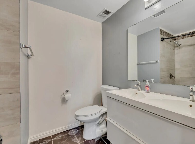 Building Photo - 1289 S 675 W