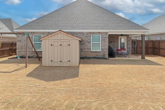 Building Photo - Home for rent in Prattville