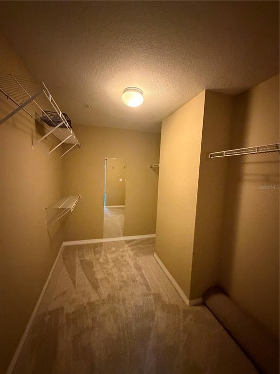 Building Photo - 5475 Vineland Rd