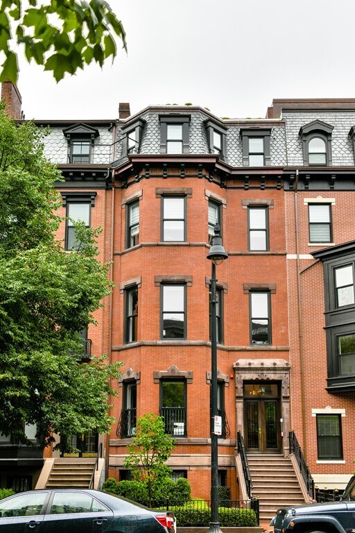 Building Photo - 298 Beacon St