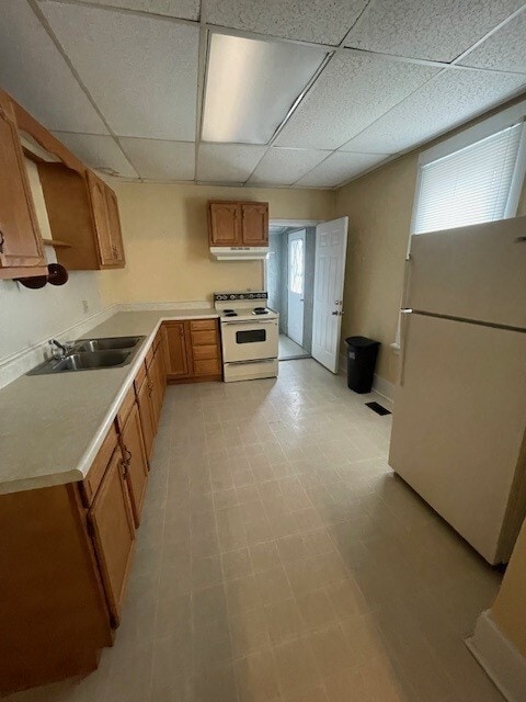 Building Photo - 410 W McKibben St