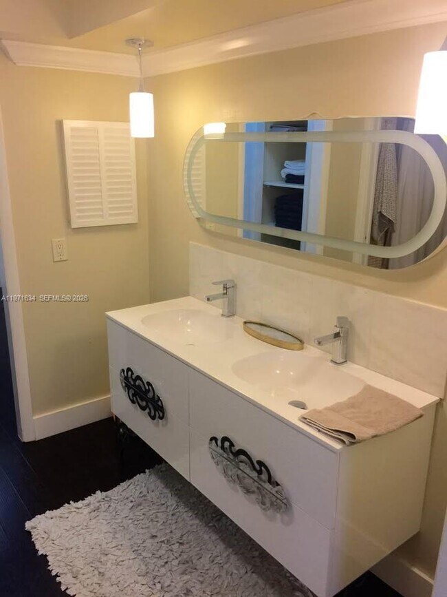 Building Photo - 8401 SW 107th Ave