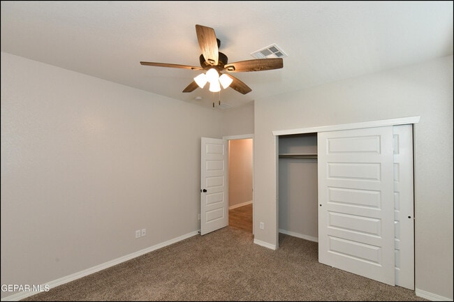 Building Photo - 2712 Sammy Cervantes St