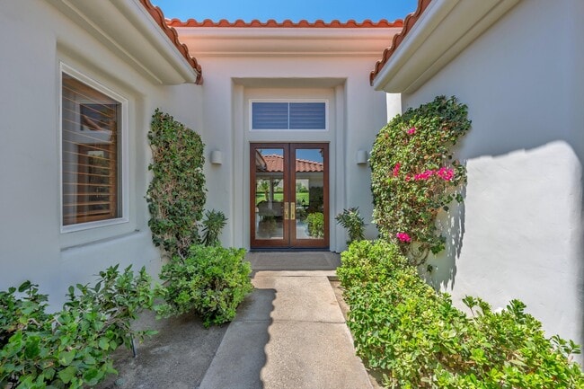 Building Photo - 57461 Spanish Hills Ln
