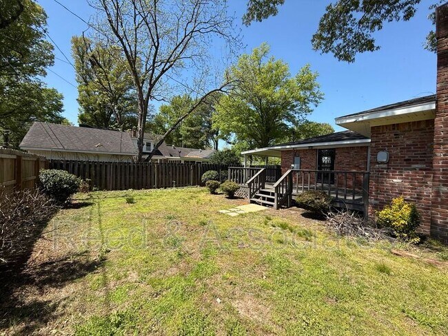 Building Photo - 5047 Howard Pl