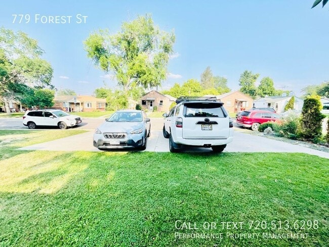 Building Photo - 779 Forest St