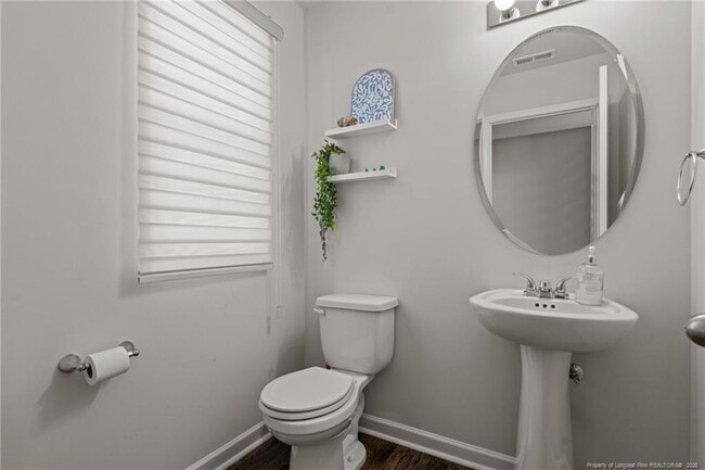 Building Photo - 287 Hallow Oak St