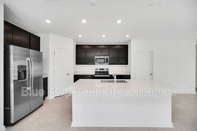 Building Photo - 2209 Aquifer Ln