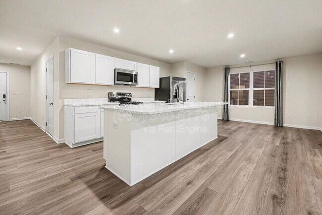 Building Photo - 1506 Gutter Br Dr