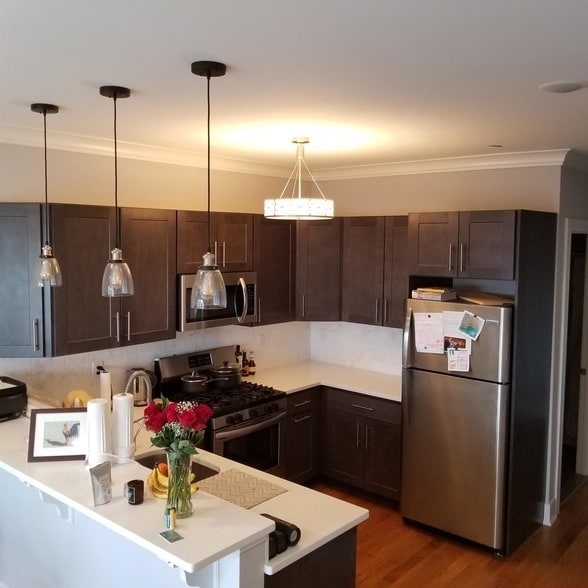 Building Photo - 3 Perrine Ave