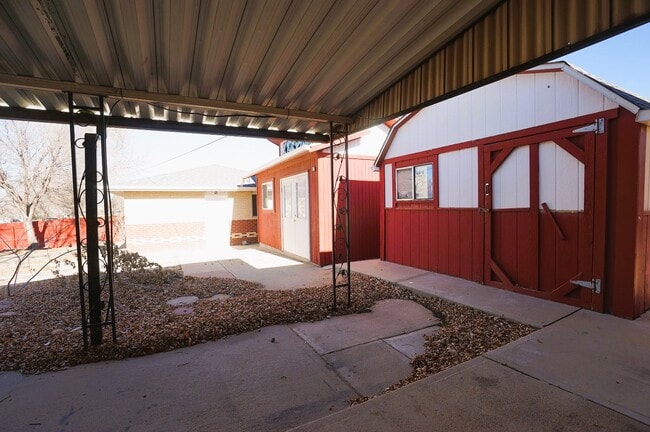 Building Photo - 301 Berwick Ave