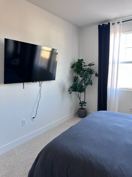 Building Photo - 7783 Howard Ct