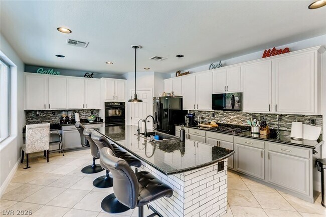 Building Photo - 1149 Jerez Ct
