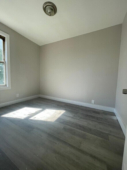 Unit 2 - 27 Sheffield St