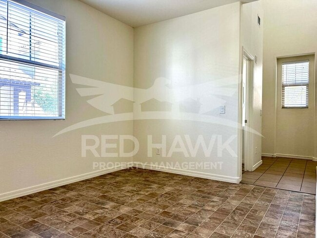 Building Photo - 9728 E Axle Ave