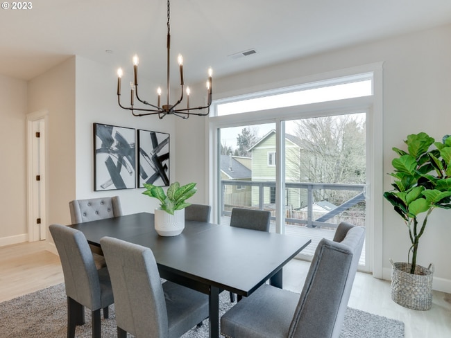 Building Photo - 3815 SE Tenino St