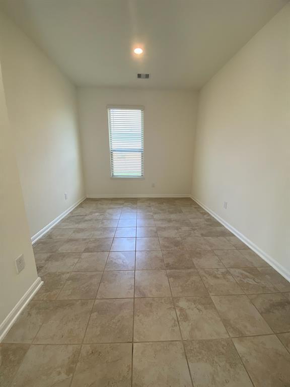 Building Photo - 5815 Bluebonnet Ln