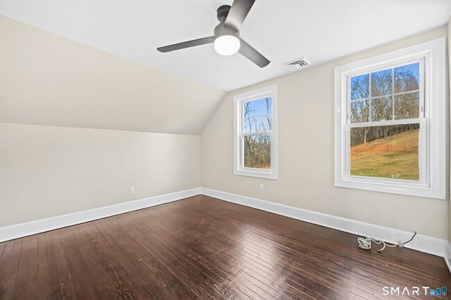 Building Photo - 2 Sherman Ave