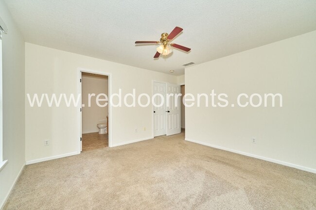 Building Photo - 127 Broadmoor Bend