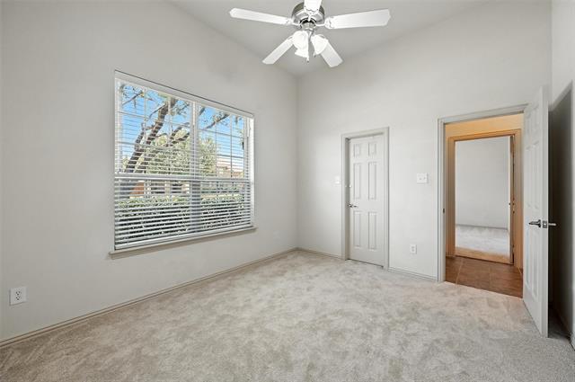Building Photo - 520 Smoke Tree Dr