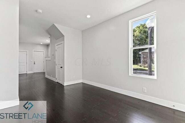 Building Photo - Charming 2 Bedroom in Columbus!