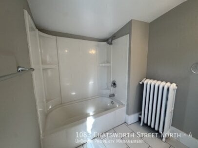 Building Photo - 1083 Chatsworth St N