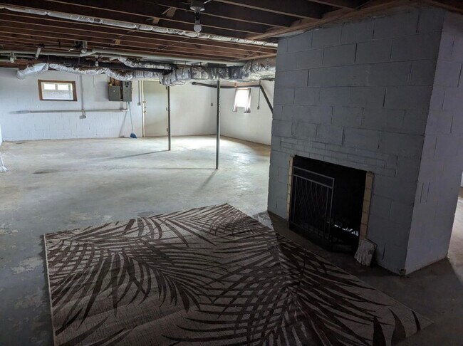 Building Photo - 226 Old Gray Station Rd