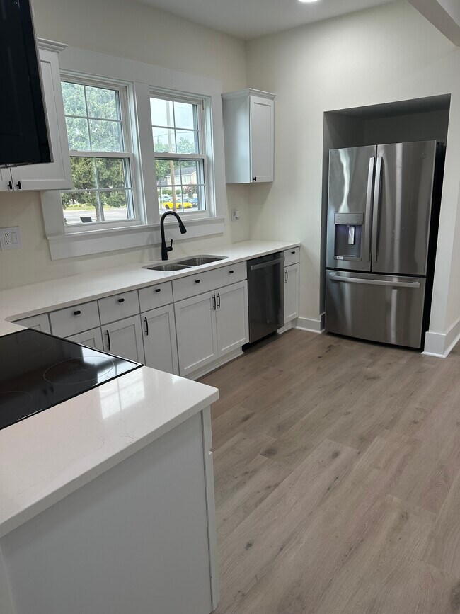 Primary Photo - 1207 E Spring St