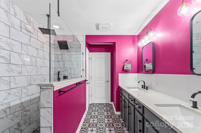 Building Photo - 15627 Canmore Street