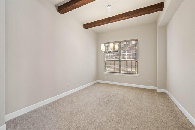 Building Photo - 3008 Paseo de Charros