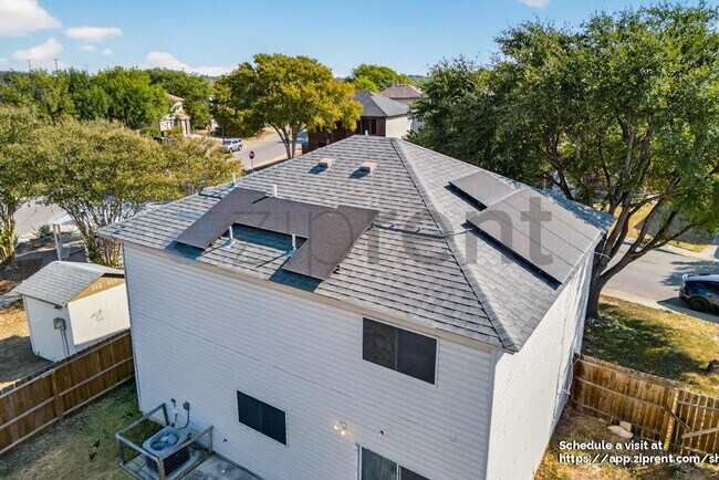 Building Photo - 5515 Champions Hill Dr