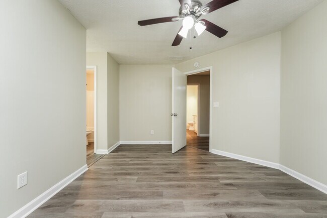 Building Photo - 1477 Cherry Hill Rd SW