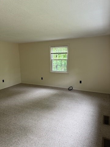Building Photo - 607-609 Flat Hill Rd