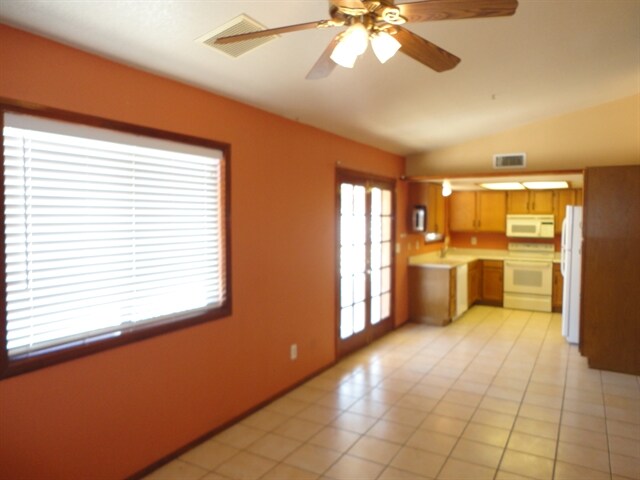 Building Photo - 7346 E Greenway St