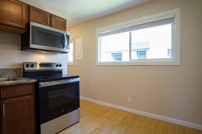 Building Photo - Charming St. John's 2-Bedroom Ready Mid-June!