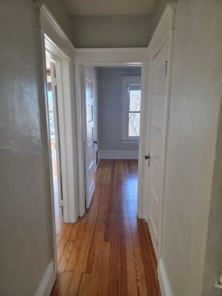 Building Photo - 2 Pennsylvania St