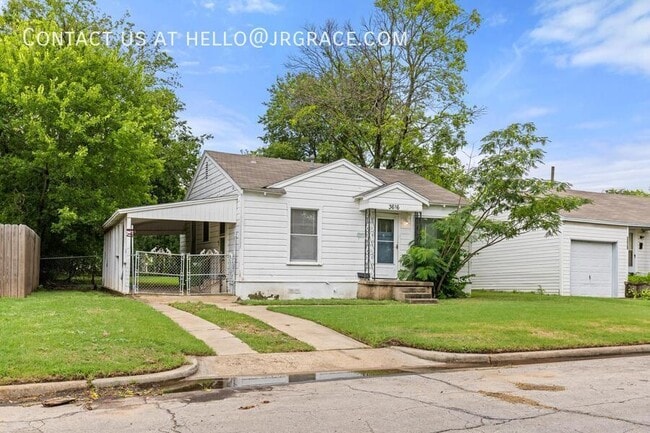 Building Photo - 3616 Live Oak Ave
