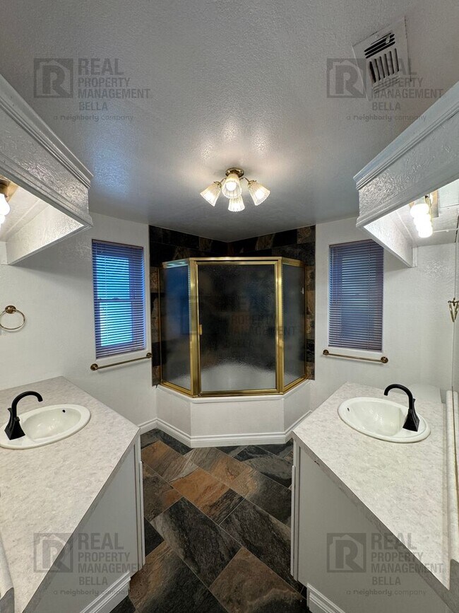 Building Photo - Peaceful Nuevo Living with Gated Driveway, Spacious Layout and Outdoor Living