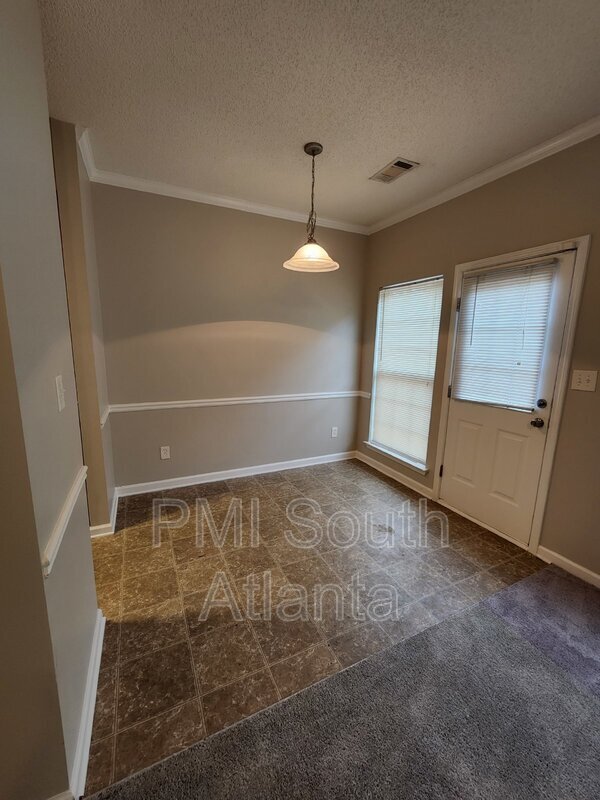 Building Photo - 176 Shenandoah Dr