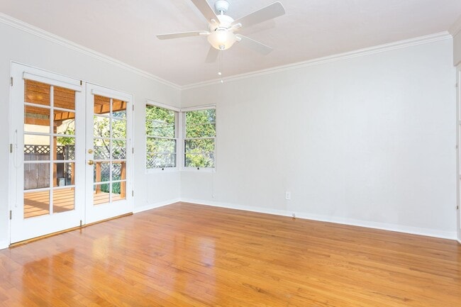 Building Photo - Single Story Craftsman in North Park