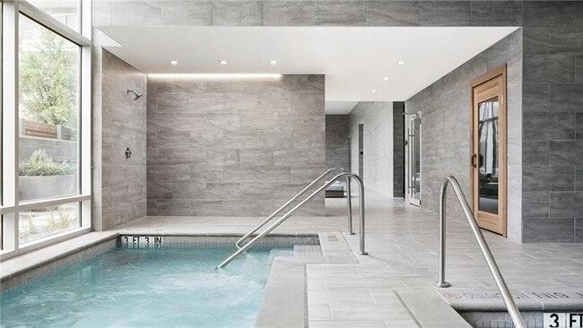 Building Photo - 2976 Blackburn St