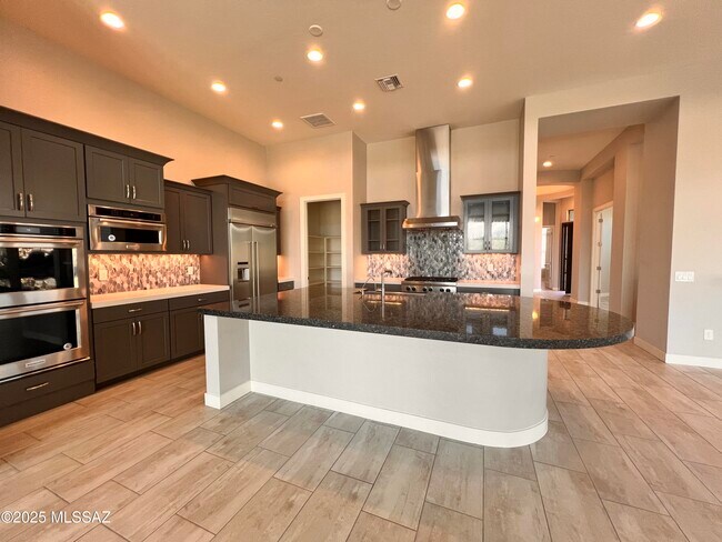 Building Photo - 14205 N Stone View Pl