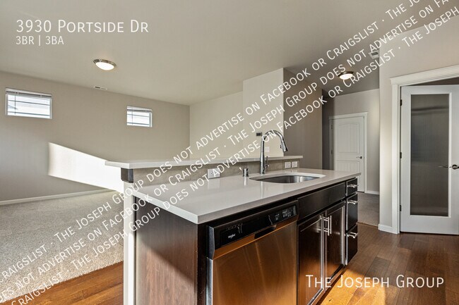Building Photo - 3930 Portside Dr